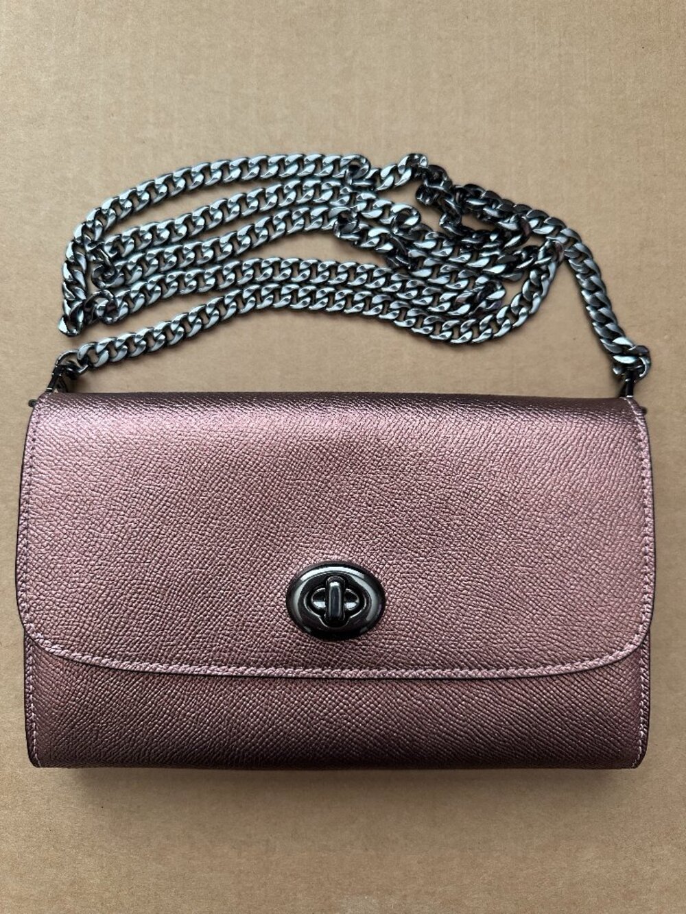 Dusty Rose Metallic Coach crossbody turn lock wallet on chain excellent cond!